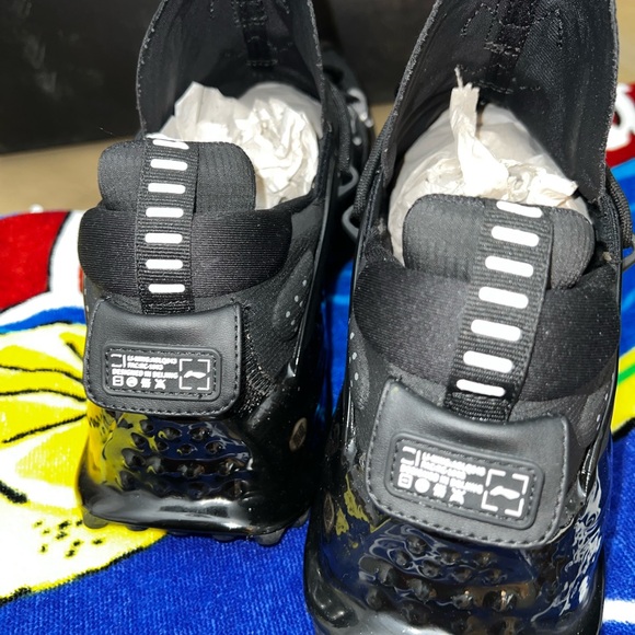 Authentic Men’s Li-Ning Sneakers - Picture 3 of 7